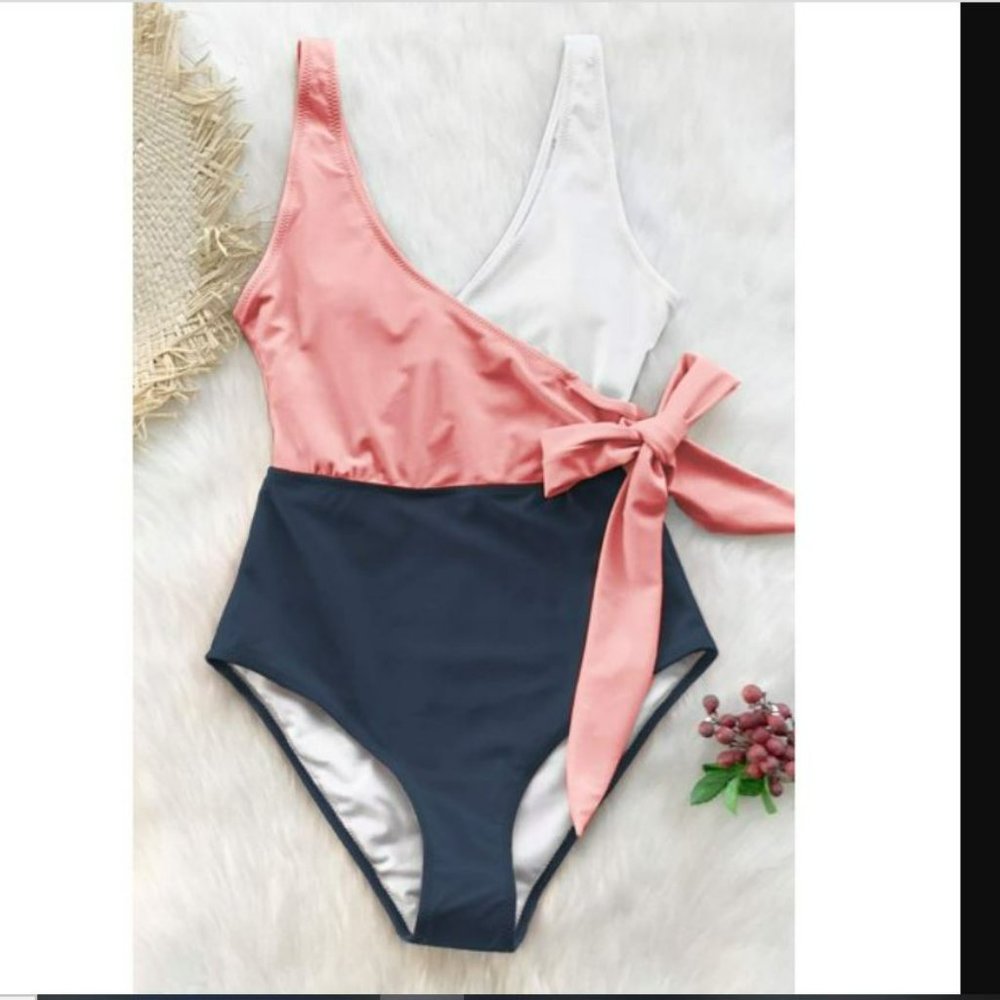 NWT - CUPSHE - Colorblock Wrap One Piece Swimsuit - Picture 3 of 3